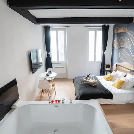 Ode Au Desir : Intimiste Apartment Toulon